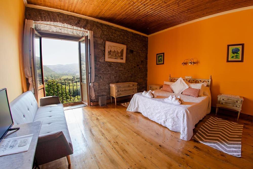 Agroturismo La Casona De Belmonte Ovinana  Exterior photo